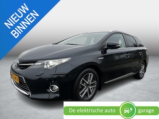 Toyota Auris Touring Sports 1.8 Hybrid Lease