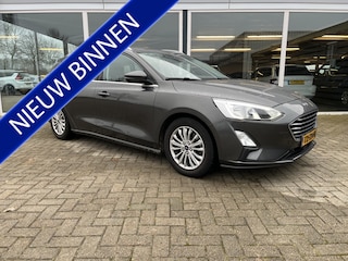 Ford Focus Wagon 1.0 EcoBoost Titanium /Schaaft in 2e versnelling / Led / Lmv / Cruise / Clima / Nav / Trekhaak