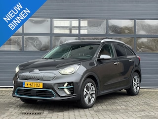 Kia Niro EV E-NIRO DYNAMICPLUSLINE 64 kWh I TREKHAAK I SCHUIFDAK I 100% SOH I 3-FASE I APPLE CARPLAY I P-CAMERA