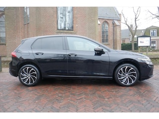 Volkswagen Golf 1.0 TSI 110pk Life Business-CAMERA-STOEL/STUURVERW./CARPLAY/BOVAG