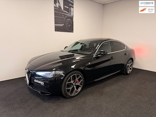 Alfa Romeo Giulia 2.0T TI | Pano | Lane | Vol opties