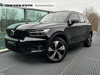 Volvo XC40 Recharge P8 AWD R-Design Panoramadak, Trekhaak semi elektrisch wegklapbaar, Stoelverwarming, Stuurverwarming, Driver assist, BLIS, Adaptive cruise, Harman Kardon Premium audio, Parkeer camera 360Gr.