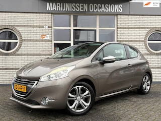 Peugeot 208 1.4 VTi Allure |PDC,Trekhaak,Elek Pakket|