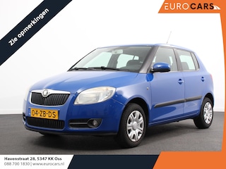 Skoda Fabia 1.2-12V Ambiente Nieuw model! | Airco | Cruise Control | Trekhaak | Centrale portier vergrendeling | 5 deurs | Handel/Export