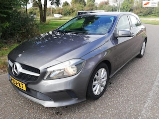 Mercedes-Benz A-klasse 180 d BlueEFFICIENCY Business ziet er uit als nieuw euro 6