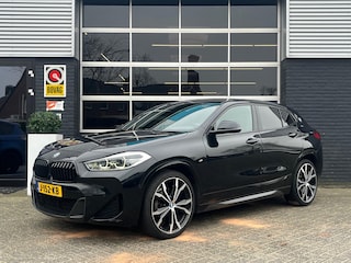 BMW X2 sDrive18i High Executive, M-pakket, Automaat, Cruise, Head-up, Camera, Navi