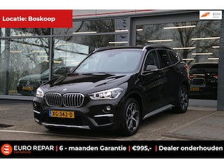 BMW X1 SDrive20i Orange Edition II TREKHAAK NL-AUTO NAP!