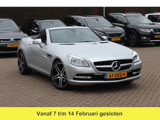 Mercedes-Benz SLK 200 Automaat / 107.436 km / AIRSCARF / Zwart Leder / Panorama dak / Stoelverwarming / Compleet dealer onderhouden.