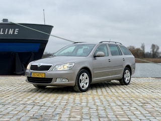 Skoda Octavia Combi 1.6 TDI Greentech Arctic|Leer|Stoelverwarming