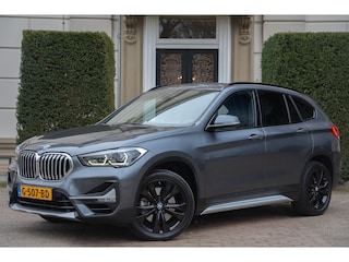 BMW X1 sDrive20i VDL Nedcar Edition LEDER | HEAD UP | STOELVERW | ORG NL 2E EIGN