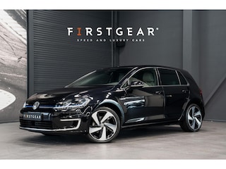 Volkswagen Golf *Warmtepomp / Dynaudio / Keyless / Sportstoelen / Lederen bekleding*