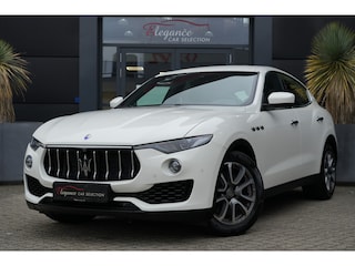 Maserati Levante 3.0 V6 S AWD GranLusso 430pk Stoelverwarming/Luchtvering/Navigatie