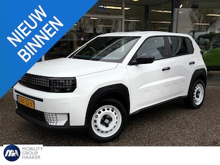 Fiat Grande Panda RED 11kW 44 kWh | LED | Parkeersensoren | Carplay draadloos | airco | cruise control |