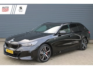 BMW 5-serie Touring 530e xDrive M-Sport Pro Bowers & Wilkins Trekhaak LED Stoelkoeling/verwarming