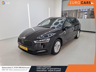 Skoda Octavia Combi 1.0 e-TSI Sport Business Trekhaak Navigatie Apple Carplay/ Android Auto Parkeersensoren Full led Virtual Cockpit Cruise control Climate control Lichtmetalen velgen Getinte ramen