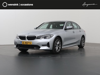 BMW 320i Executive Edition Sport Line | Sportstoelen | Navigatie | PDC | Climate Control | Stoelverwarming | Apple CarPlay/Android Auto | BMW LED | DAB |