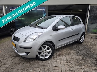 Toyota Yaris 1.3 VVTi Sol MMT | AUTOMAAT | 12MND GARANTIE | AIRCO | ELEC RAMEN | LMV |