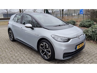 Volkswagen ID.3 Pro 58 kWh, 19 ", Leer, SOH93% , trekhaak