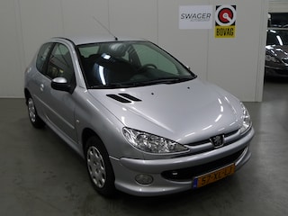 Peugeot 206 1.4 3D Forever (Goed onderhouden)