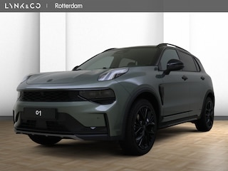 Lynk & Co 01 More | Rijklaar | 360° camera | Panoramadak |