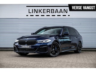 BMW 5-serie Touring 530e High Executive | M Sport | Pano | Trekhaak | H&K | 19 inch | NL Auto |