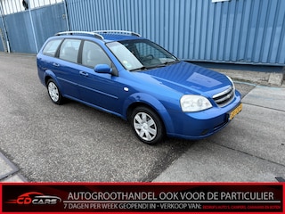 Chevrolet Nubira Station Wagon 1.6-16V Spirit Limited Edition Arico Inruilauto’s tegen vaste prijzen. Voor meer info: 0638140850 Bij de verkoop van gebruikte voertuigen door CD-Cars wordt geen standaard garantie verstrekt. De koper aanvaardt het voertuig in de staat waarin het zich bevindt op het moment van aankoop