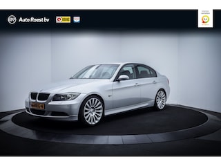 BMW 320i SPORT-Line XENON | SPORT INT. |