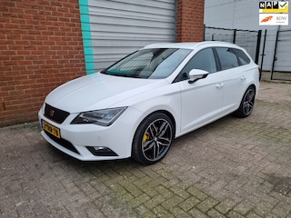Seat Leon ST 1.6 TDI Style Business Ecomotive Navi Bj:2014 NAP!
