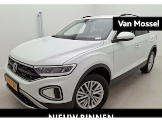 Volkswagen T-Roc 1.5 TSI Life 75 Edition | 150 PK | Automaat | Trekhaak | Digitale cockpitscherm | Parkeersensoren | Achteruitrijcamera | Adaptive Cruise Control | Achteruitrijcamera