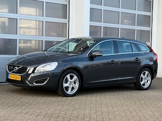 Volvo V60 Verwacht 2.0 D3 163PK 5 -Cil Summum Aut. Xenon Navi Trekhaak