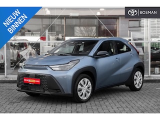 Toyota Aygo Hybrid 115 play