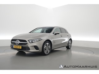 Mercedes-Benz A-klasse 250 e Business Solution Luxury Limited | Elek. Trekhaak | Leder | Stoelverw. | Navi | Camera | All Season | Cruise Control | 17''