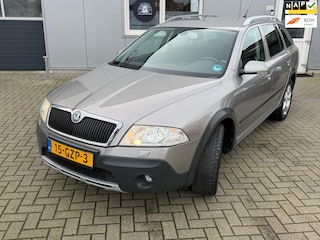 Skoda Octavia Combi 2.0 FSI Scout Business 4X4