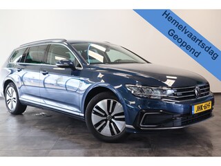 Volkswagen Passat Variant 1.4 TSI PHEV GTE Business ACC Massage Camera Stoelverwarming