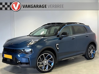 Lynk & Co 01 1.5 261pk PHEV Plug-in Hybride | Navigatie/Android/Apple Carplay | Elektrisch Glazen Dak | Voorstoelen Verwarmd | 360° Camera | Cruise Control |