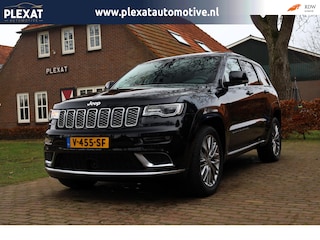 Jeep Grand Cherokee 3.0 CRD Summit Aut. | Grijs kenteken | Trekhaak | 75.000KM | Panorama | Adaptieve Cruise | Rijstrooksensor |
