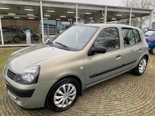 Renault Clio 1.4-16V PRIVILEGE 5DRS AUTOMAAT