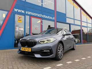 BMW 118I 140pk Automaat Panodak Navi Camera Leer Led Airco(ECC)