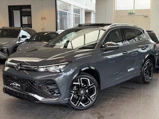 Volkswagen Tiguan 1.5 TSI R Line Pano / 360 / Massage /