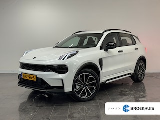 Lynk & Co 01 1.5 Core | Trekhaak | Achteruitrijcamera | Apple Carplay/Android Auto | Cruise control adaptief | Geluidsisolerend glas