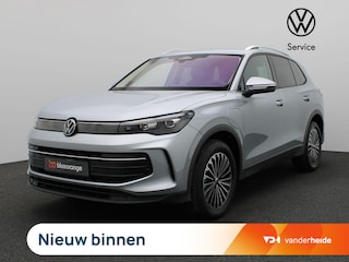 Volkswagen Tiguan 1.5 eHybrid Life Edition 204PK DSG Trekhaak wegklapbaar, 18" Napoli, Harman & Kardon, Led Plus, Winterpakket plus, Elek. achterklep, Adaptive cruise control, Side Assist, Keyless