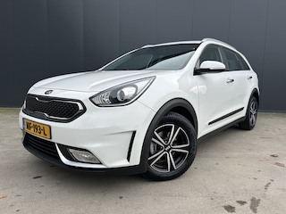 Kia Niro 1.6 GDi First Edition CAMERA HALF LEER LED NAVI CRUISE ECC
