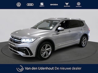 Volkswagen Tiguan 1.5 TSI R-Line Business 7p. | Trekhaak | Binnenkort beschikbaar |