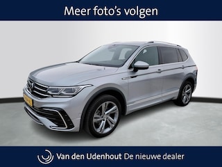 Volkswagen Tiguan 1.5 TSI R-Line Business 7p. | Trekhaak | Binnenkort beschikbaar |