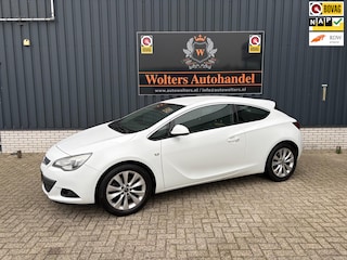 Opel Astra GTC 1.4 Turbo Sport