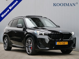 BMW X1 xDrive25e M Sport pakket Pro 245 Pk Automaat Schuifdak / Winterpakket / Harman Kardon
