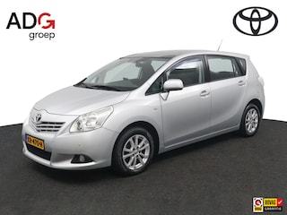 Toyota Corolla Verso 1.8 VVT-i Aspiration | Trekhaak | Panoramadak | Cruise Control | Climate Control | Parkeersensoren Rondom |