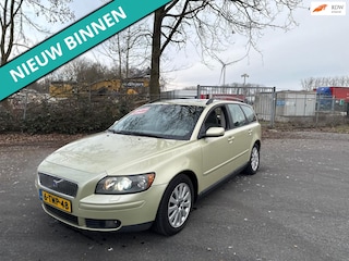 Volvo V50 2.4i Kinetic LEUKE AUTO MET FIJNE AUTOMAAT