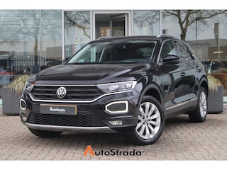Volkswagen T-Roc 1.5 Sport TSI 150pk 7-DSG | Virtual | Leder | Navi | Camera | ACC | Climate | Carplay | LED