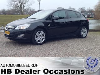 Opel Astra 1.4 Turbo GT - Airco - Navigatie - 6 Bak